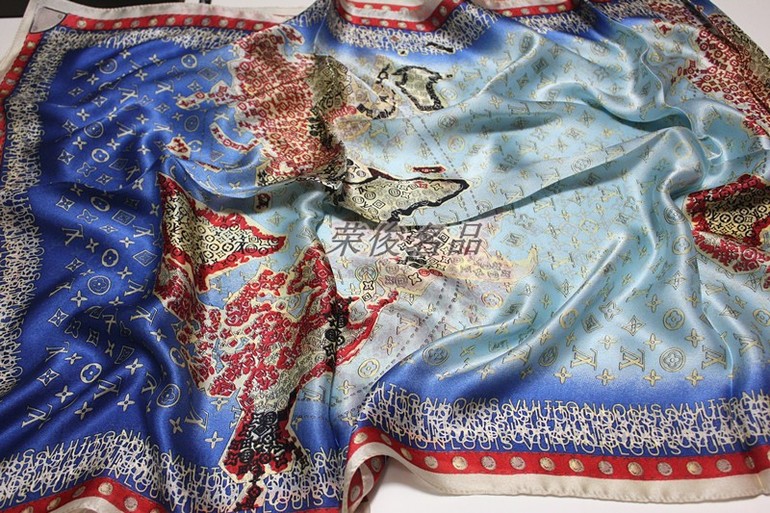 Аксессуары для всей семьи!!! (шапки, платки, комплекты) Весенние обновления!