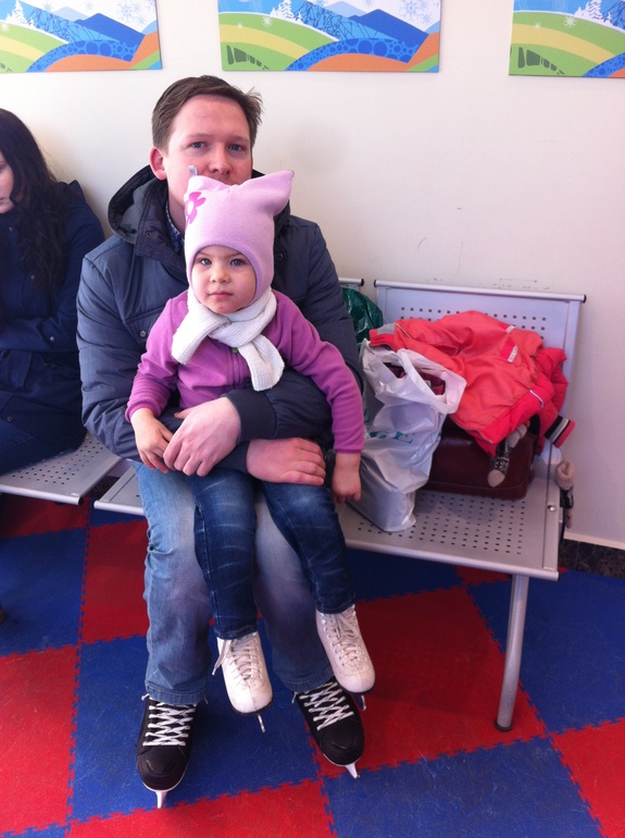 Весна пришла - мы дошли до катка:))