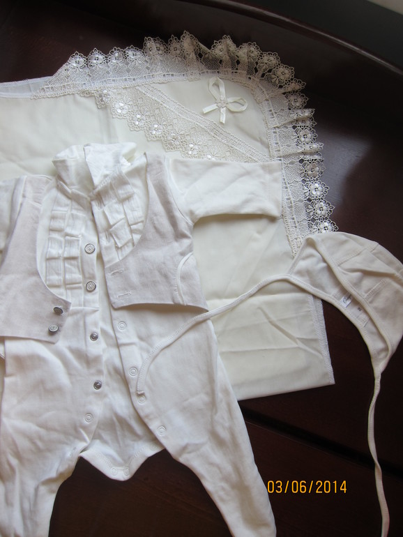 Вещи на летнюю выписку. Москва.