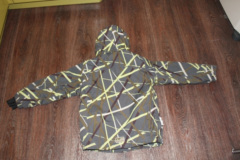 Продам куртку Тикет (Дания) мембрана 140+6 в идеале. 3000