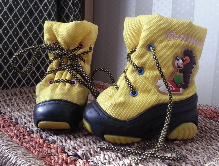 обувь лето и зима (половина и на мальчика) разных размеров