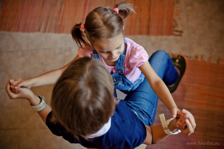 две сестренки!