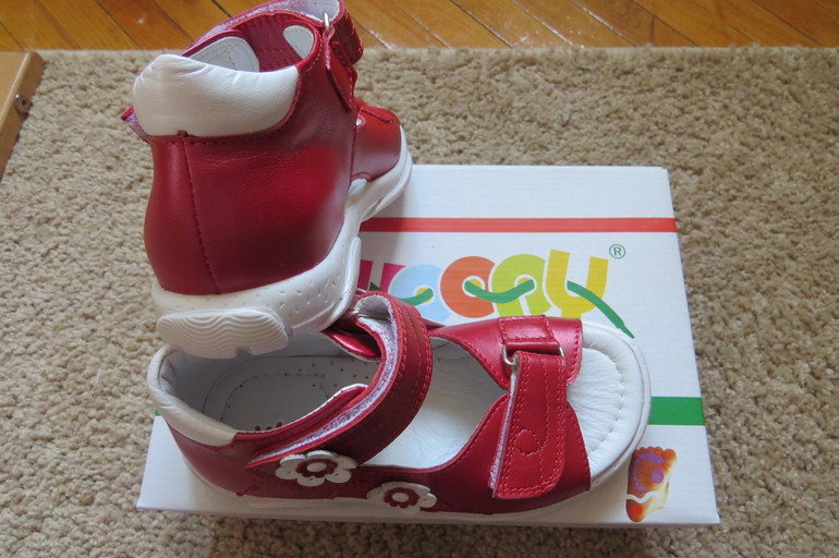 Пристрою босоножки Вупи 27 размер - 1700 рублей