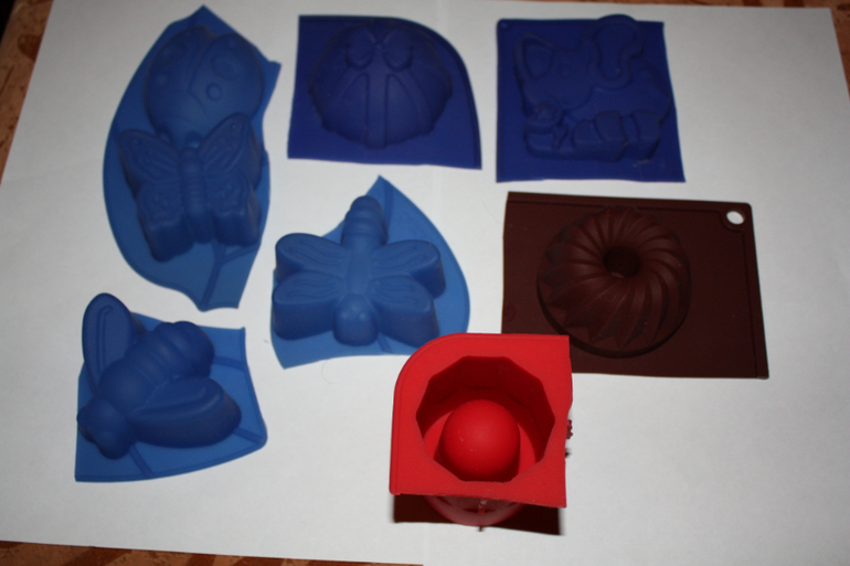 Продам новые формы.