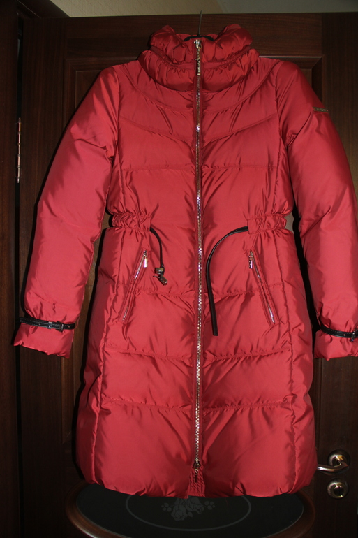 Куртки пуховые Liu Jo *** Just Cavalli *** Burbery *** DKNV ( все вещи оригинал , имеются голограммы и номера для проверки подлинности)