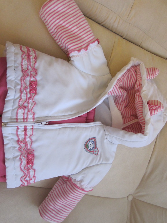 куртка и штанишки на девочку (68-74см.)