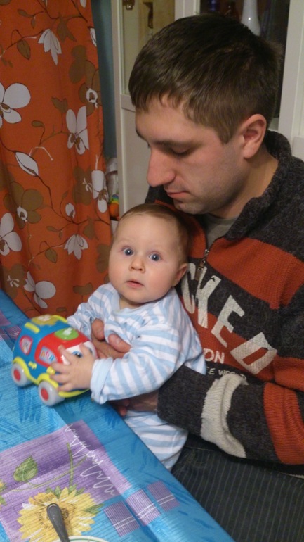 Ванечке 6 месяцев, или на пол пути к юбилею:-)