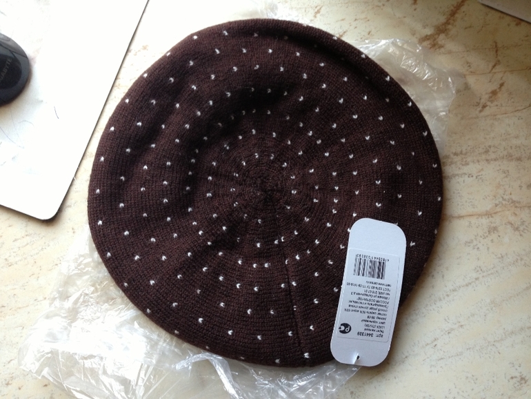 Пристраиваю шапки!