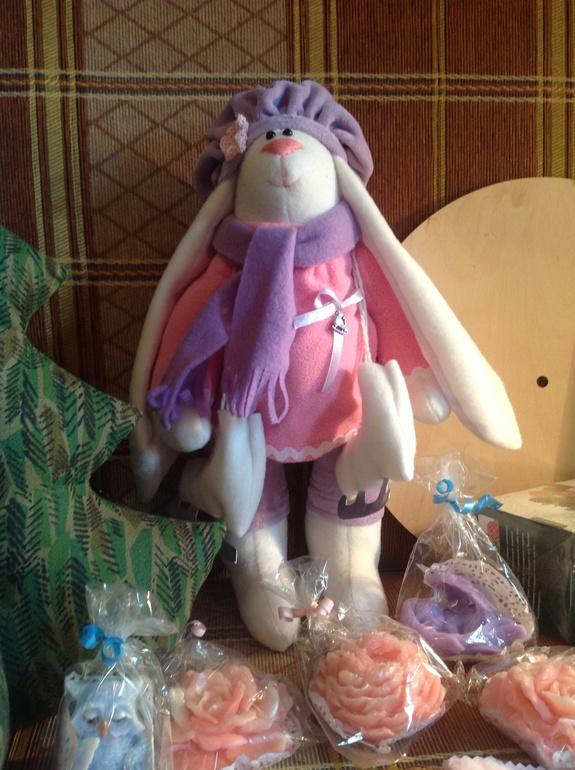 И целого дивана может быть мало...