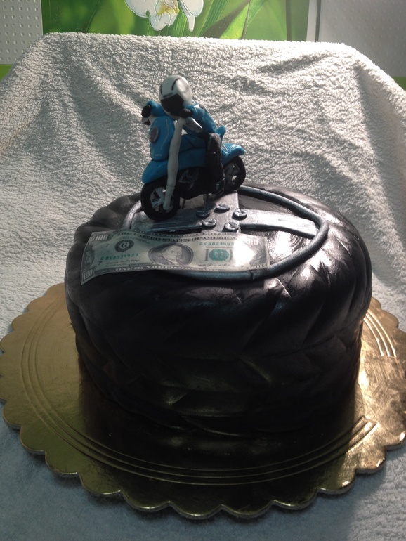 Торт Байкеру, с мотоциклистом!