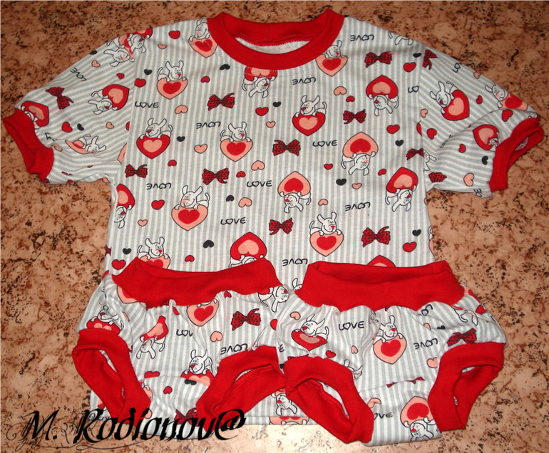 Комплекты д/дев - футболки и трусики-хипстеры