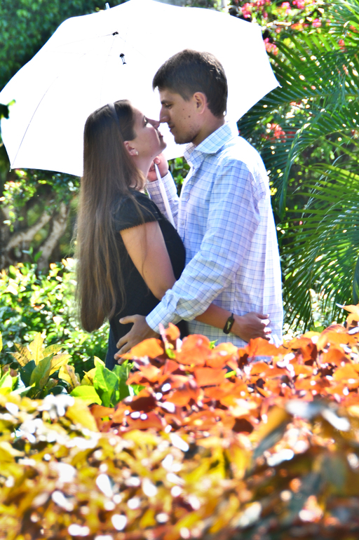 У нас сегодня 5 лет со дня свадьбы.