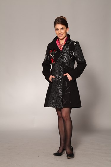 А теперь и пальто от любимого производителя !!!