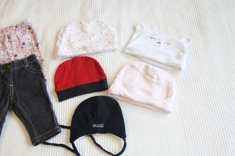 Одежда на мальчика и девочку, пакетами возраст 0-1,5 года