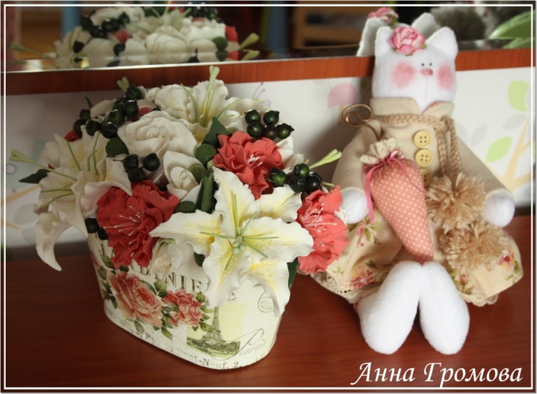 Букет из легкой глины с лилиями