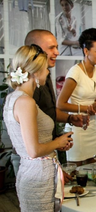 Яркие украшения и аксессуары на лето