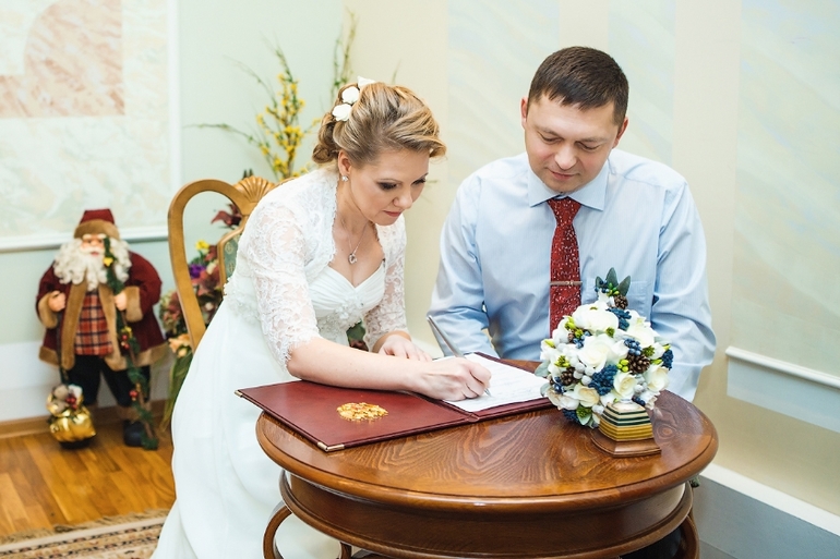 Букет из глины для зимней свадьбы и прочие аксессуары