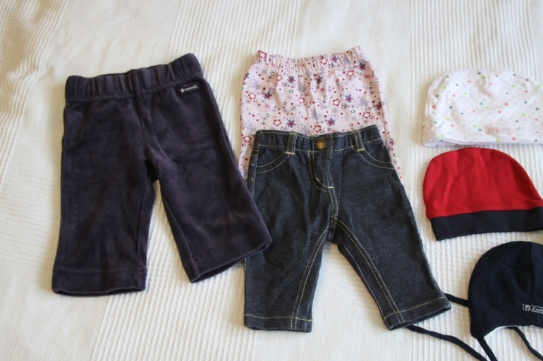 Одежда на мальчика и девочку, пакетами возраст 0-1,5 года