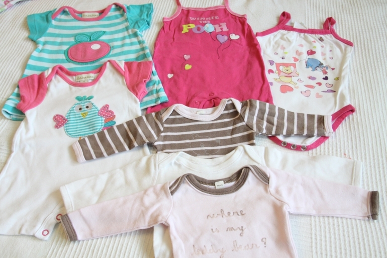 Одежда на мальчика и девочку, пакетами возраст 0-1,5 года