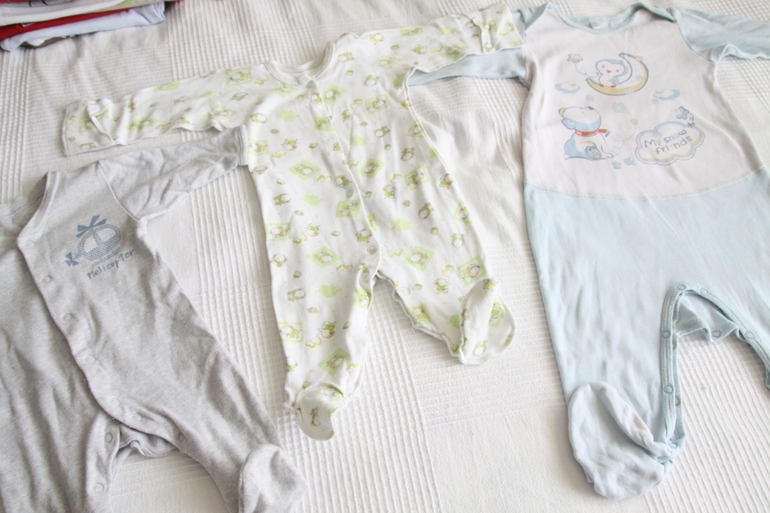 Одежда на разнополую двойню от 0 до 1,5-2 лет