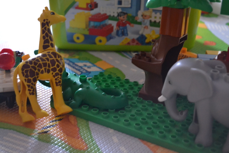 Любителям конструкторов посвящается .......