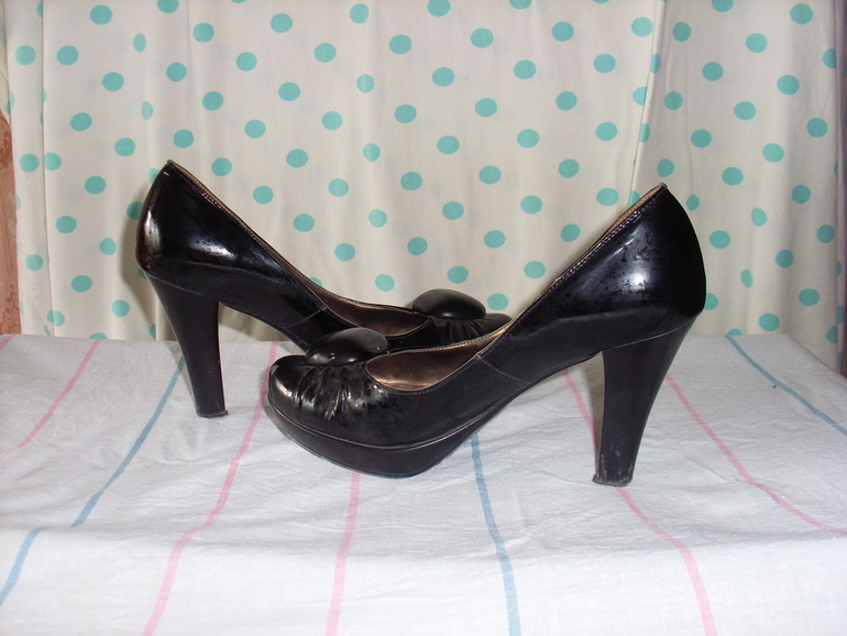 обувь женская нат. кожа и резина р 35,36,37