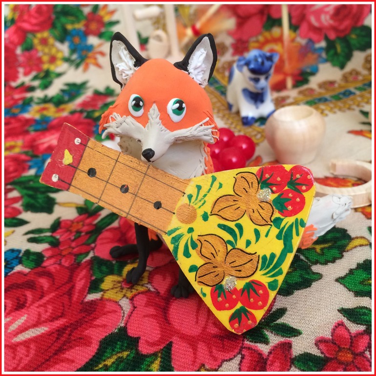 Новый FOX in the BOX! Знакомство с русской культурой!