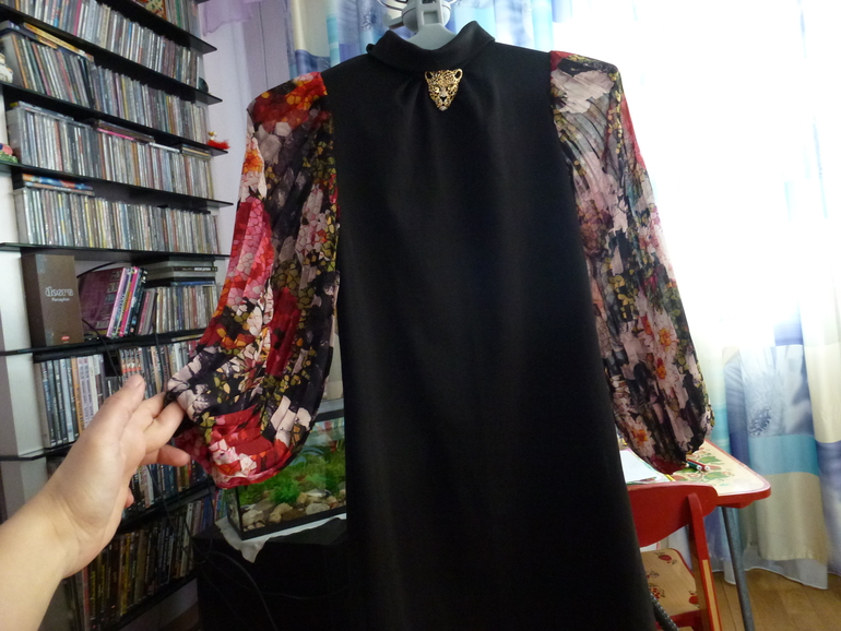 Очень красивое платье!!!! Р-р S (42). Почта.