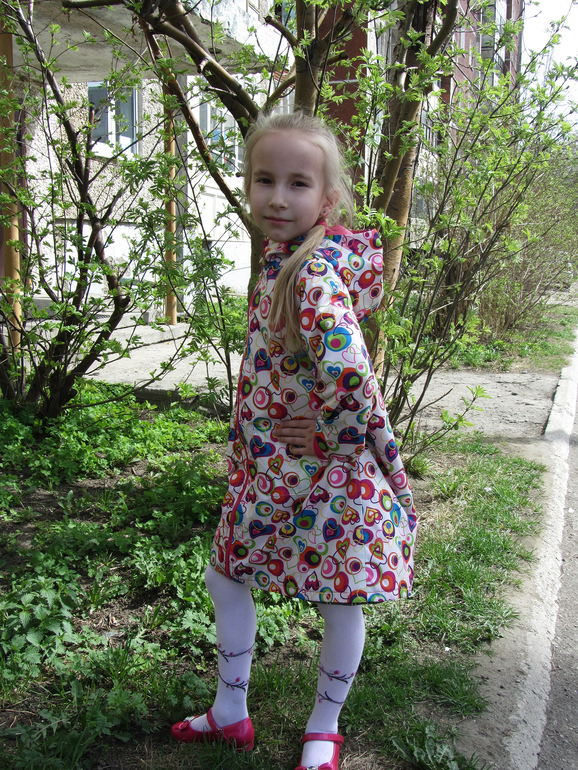 Плащ-прошлогодний долгострой.