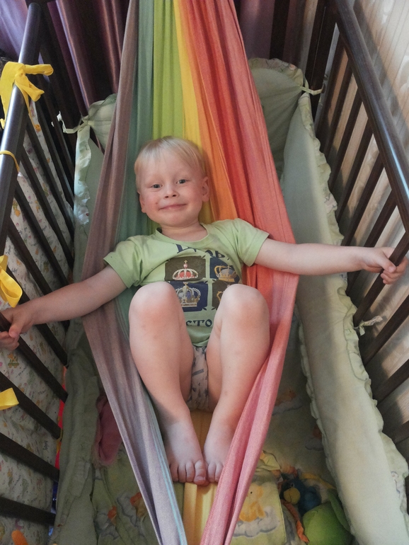 С на солнышке лежу..))