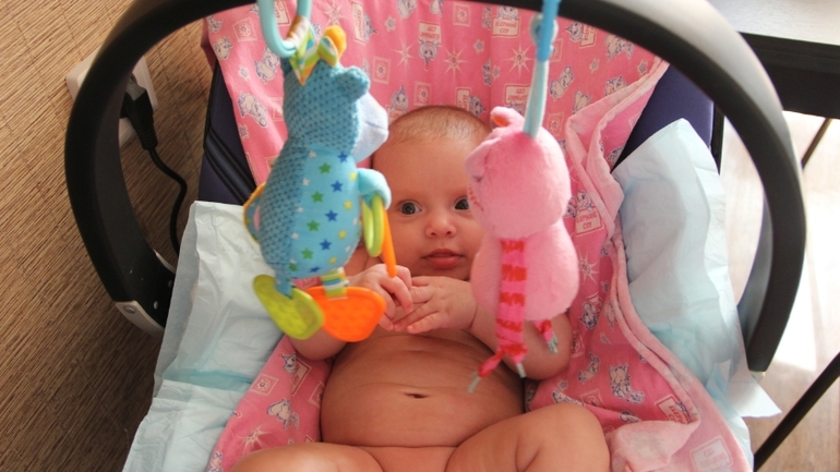 4 месяца моей сладкой дочке*******