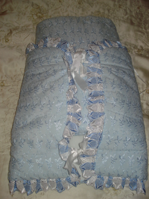 Отдам даром весенний комплект на выписку