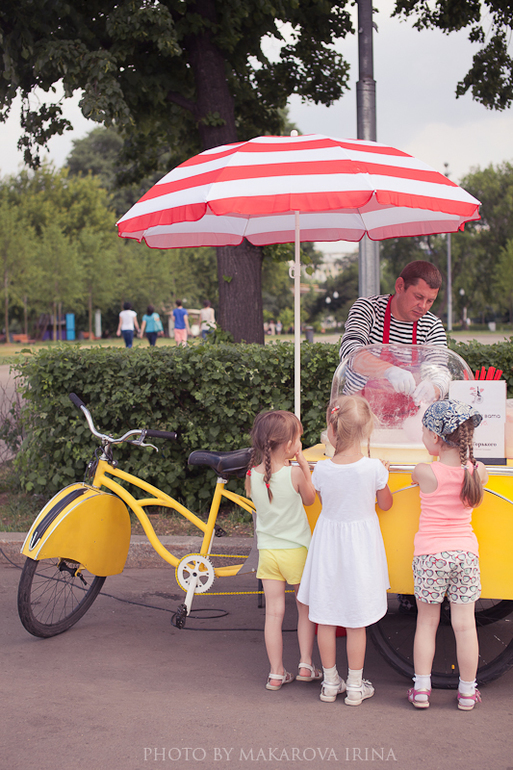 Три Алисы в парке Горького