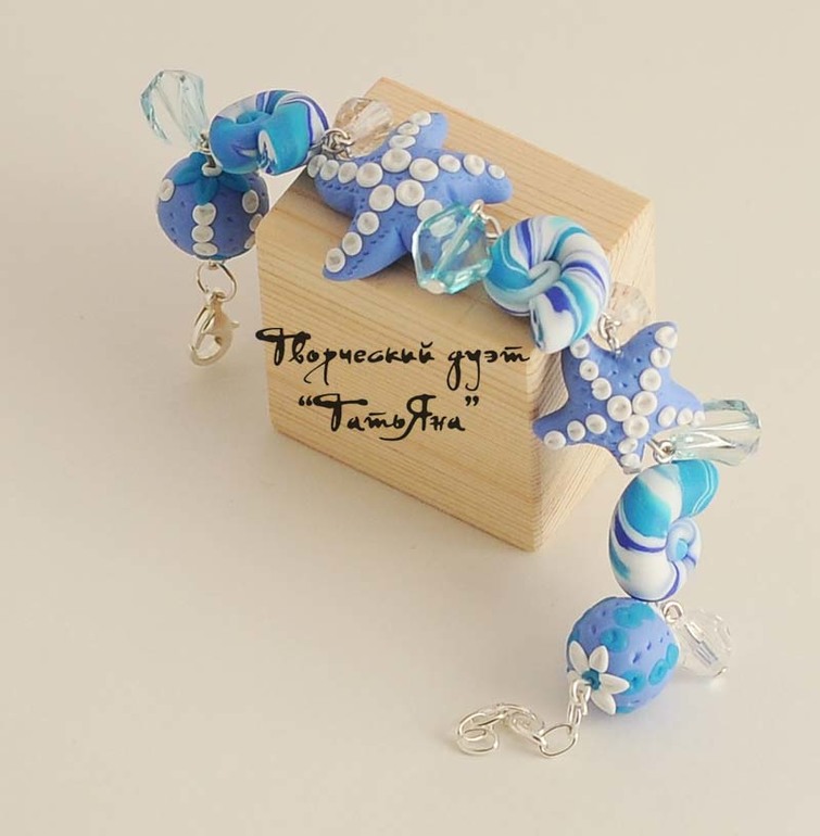 Новые работы. Рябиновый комплект. Кулон-бублик и еще 6 работ.