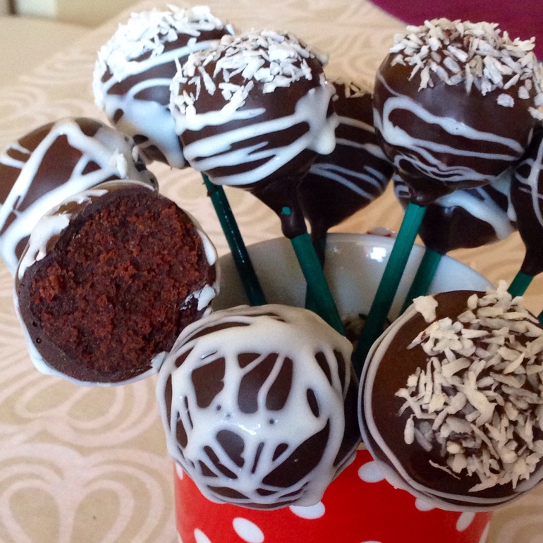 Капкейки и кейк попсы