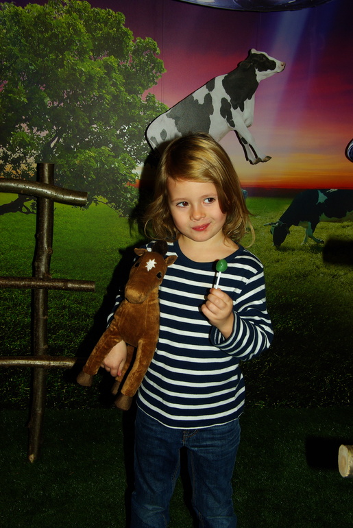 Как же сейчас здорово в магазинах) потихоньку готовимся к новому году)