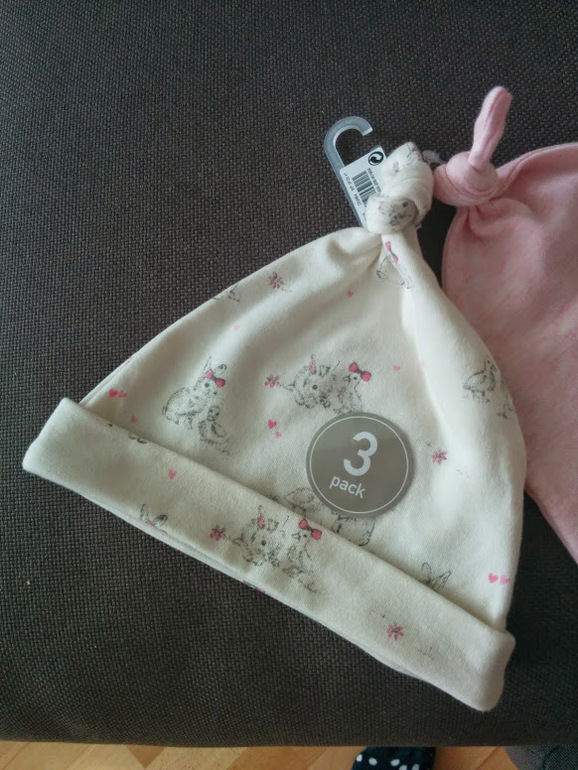 Киев 6-12м ау! продам шапочки некст 6-12 мес 26 грн