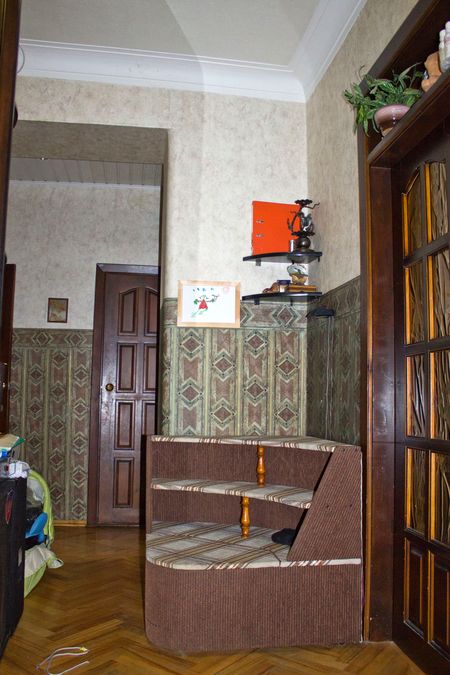 Home, sweet home. 4 марта. Под ногами