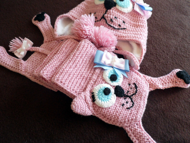 Наши шапочки. И пусть есть у всех))