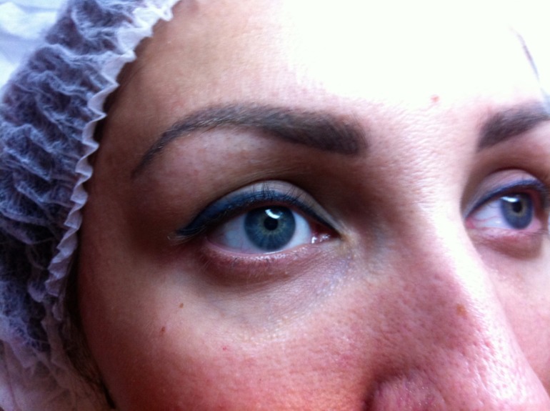 Давненько я тут не появлялась, уж простите...)