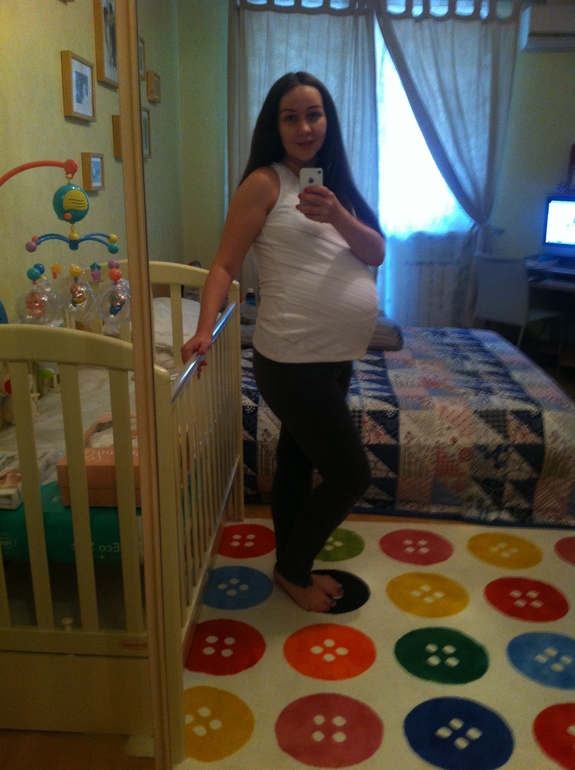 о том, как Новиковы готовились к прилёту аиста с ценным грузом.