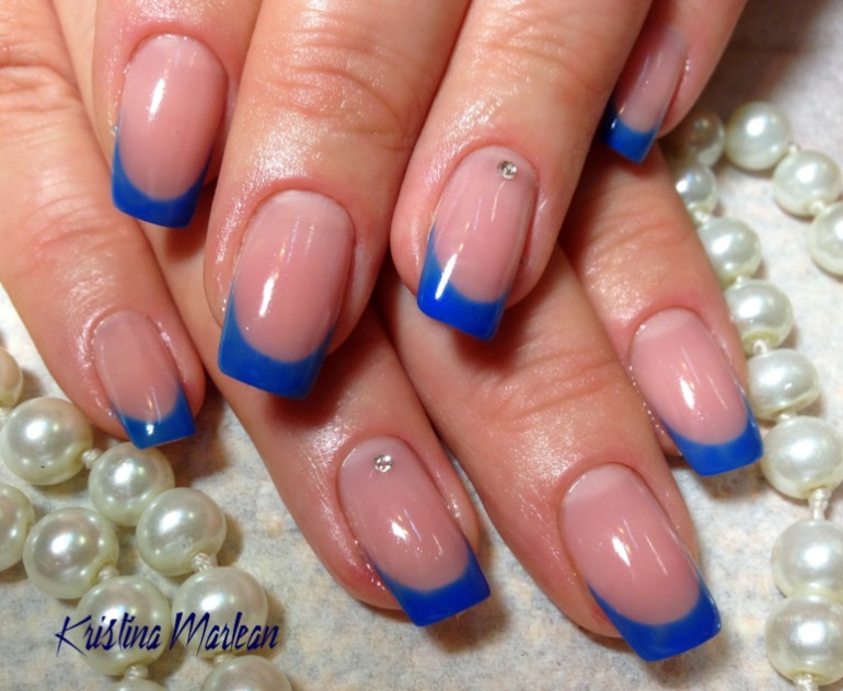 Наращивание ногтей