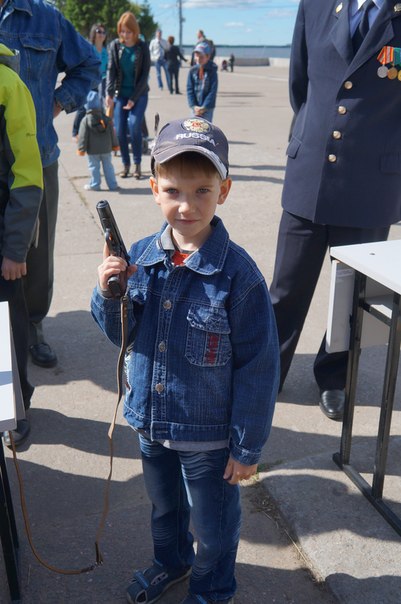 Немножко погуляли