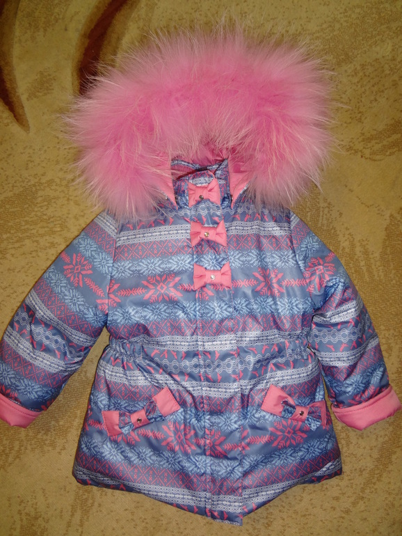 Продам костюм для девочки 104см. Регион