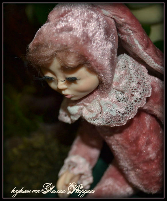 Анечка - маленькая зайка.