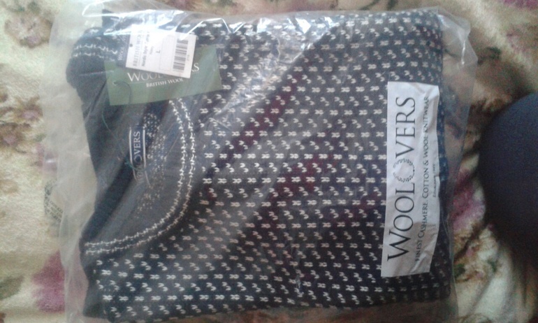 Продам свитера 54разм woolovers