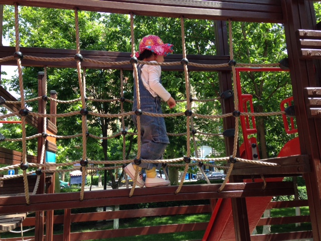 Жизнь в 4 стенах.