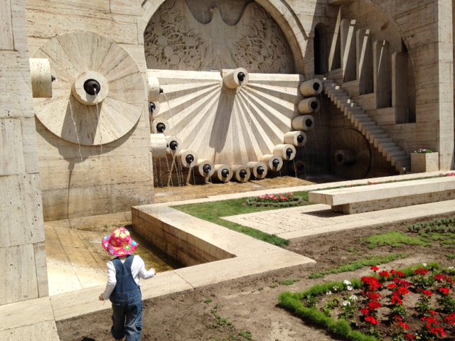 Жизнь в 4 стенах.