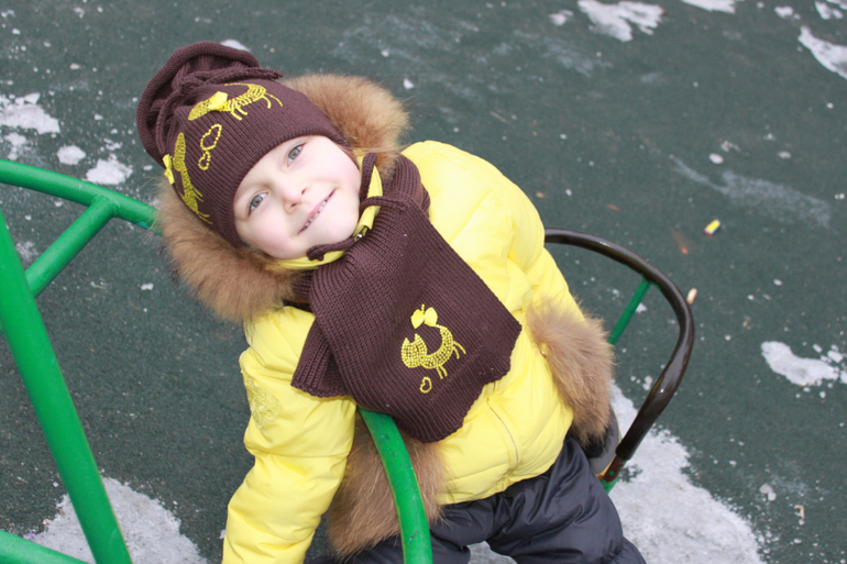 Ваши малыши в моих шапочках......