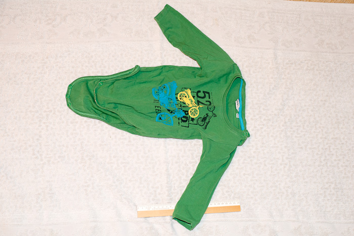 Разобрала детские вещи, всё на продажу. И немного взрослых вещей тоже (в конце списка).